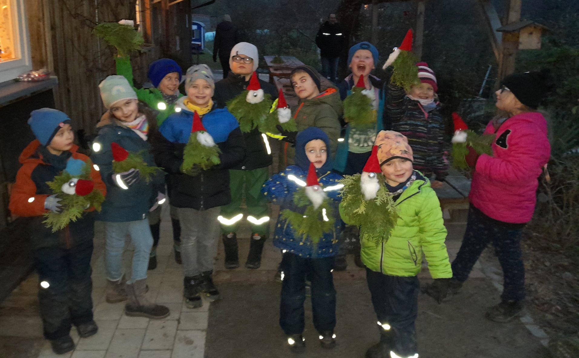 Gruppenbild Wichtel basteln